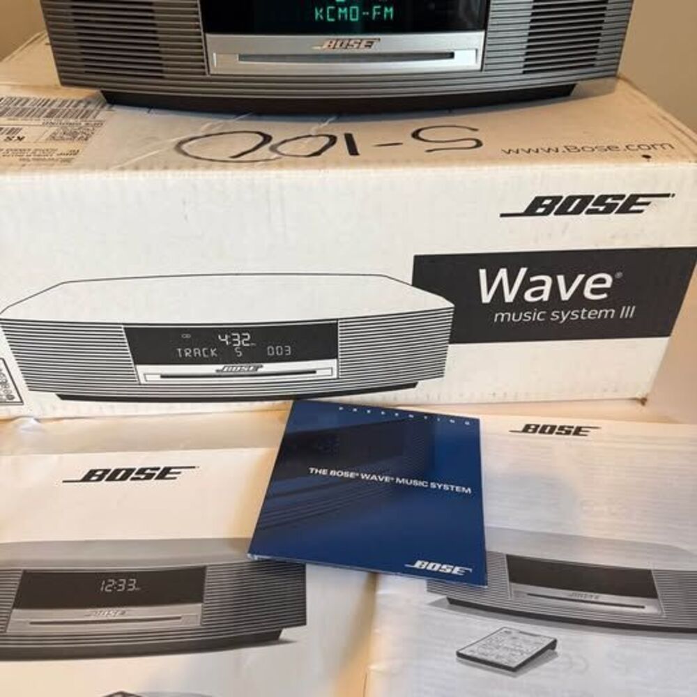 Bose Wave Music System III with Original box, manuals and remote. Works great!!
